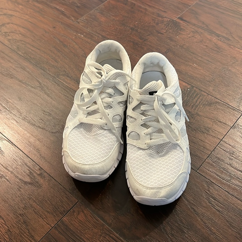 Women’s White Nike Free Run